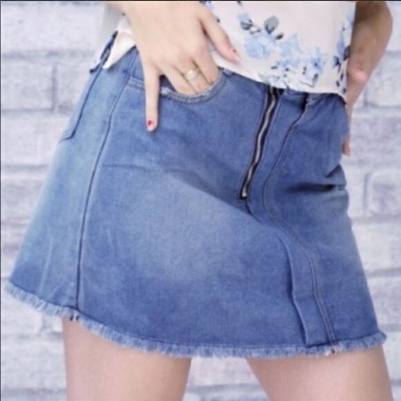 ‎Denim Zipper Fringed Skirt - Picture 7 of 9